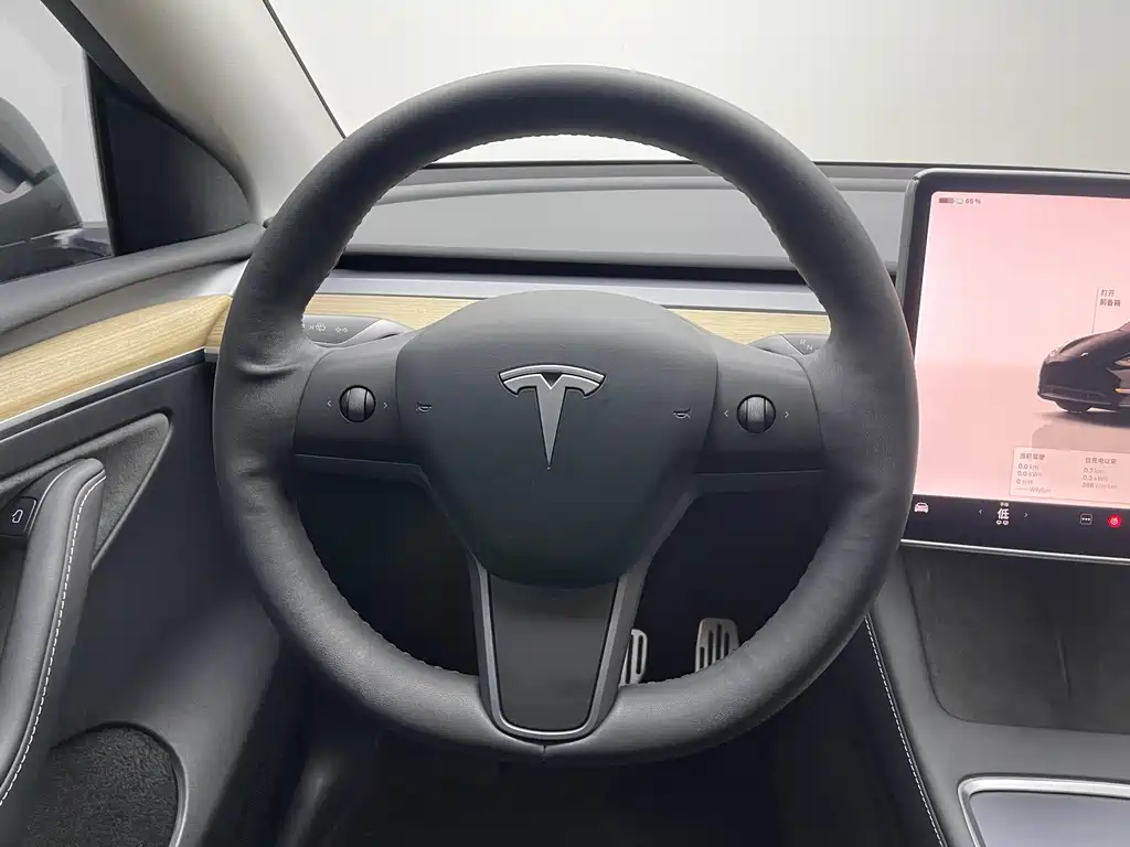 Tesla Model Y 2022 — фото 12
