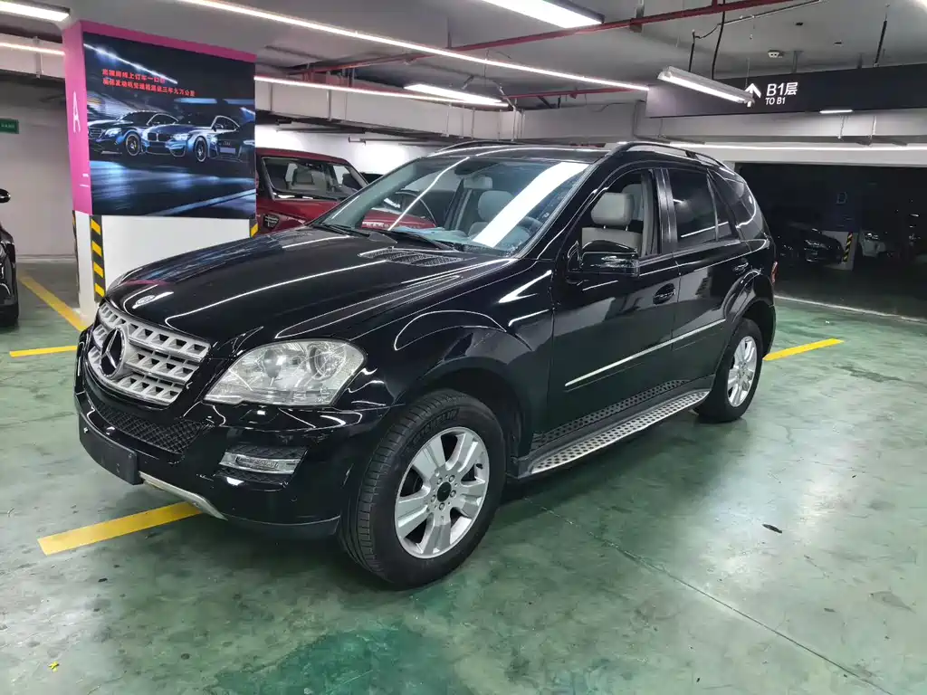 Mercedes-Benz M-Class 2011