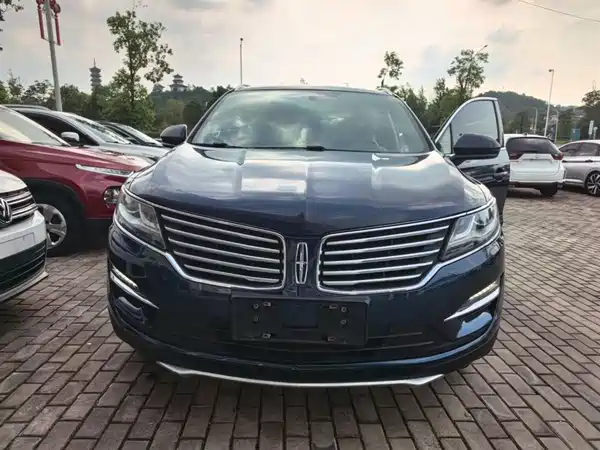 Lincoln MKC 2017