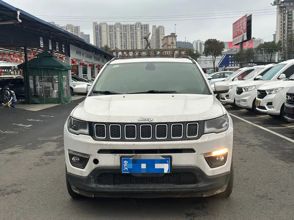 Jeep Compass 2018 — фото 2