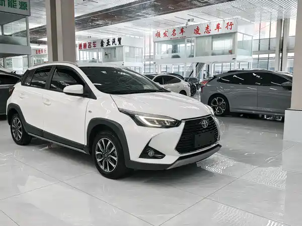 Toyota Yaris L 2022