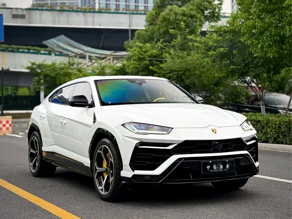 Lamborghini Urus 2022 — фото 3