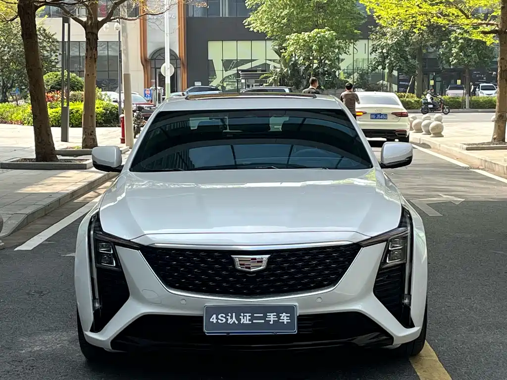 Cadillac CT5 2025 — фото 2
