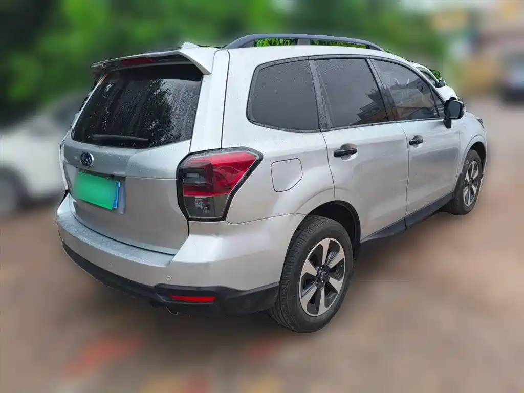 Subaru Forester 2017 — фото 6