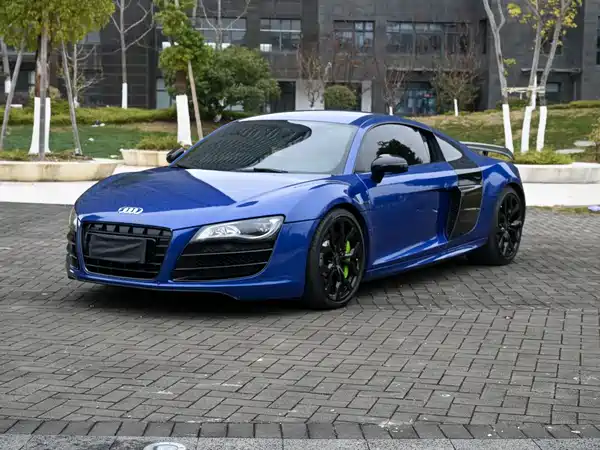 Audi R8 2012
