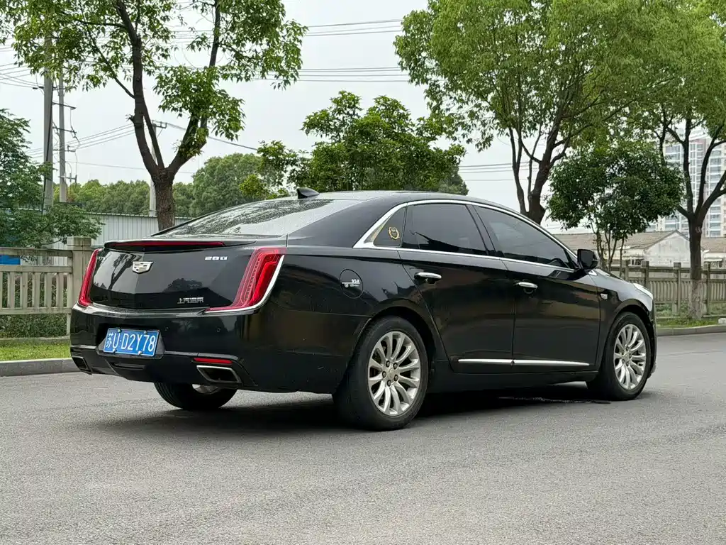 Cadillac XTS 2018 — фото 9