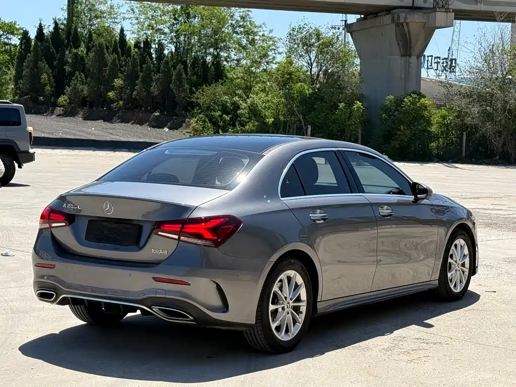 Mercedes-Benz A-Class 2020 — фото 4