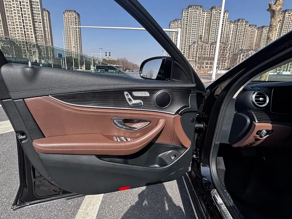 Mercedes-Benz E-Class 2020 — фото 6
