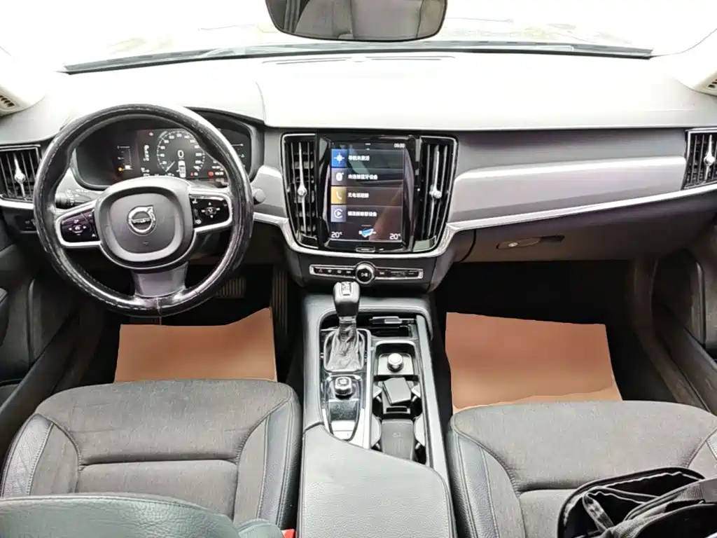 Volvo S90 2018 — фото 10