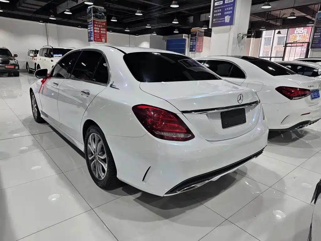 Mercedes-Benz C-Class 2018 — фото 10