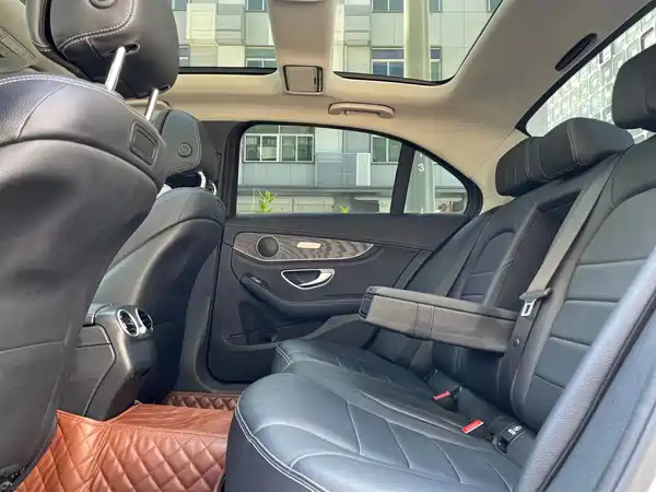 Mercedes-Benz C-Class 2018