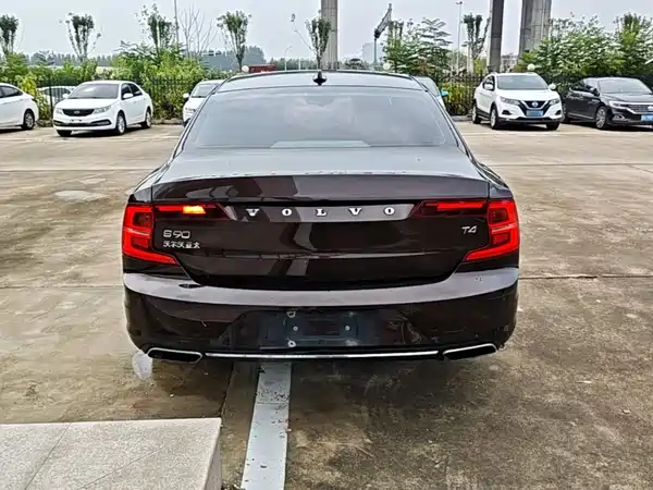 Volvo S90 2018