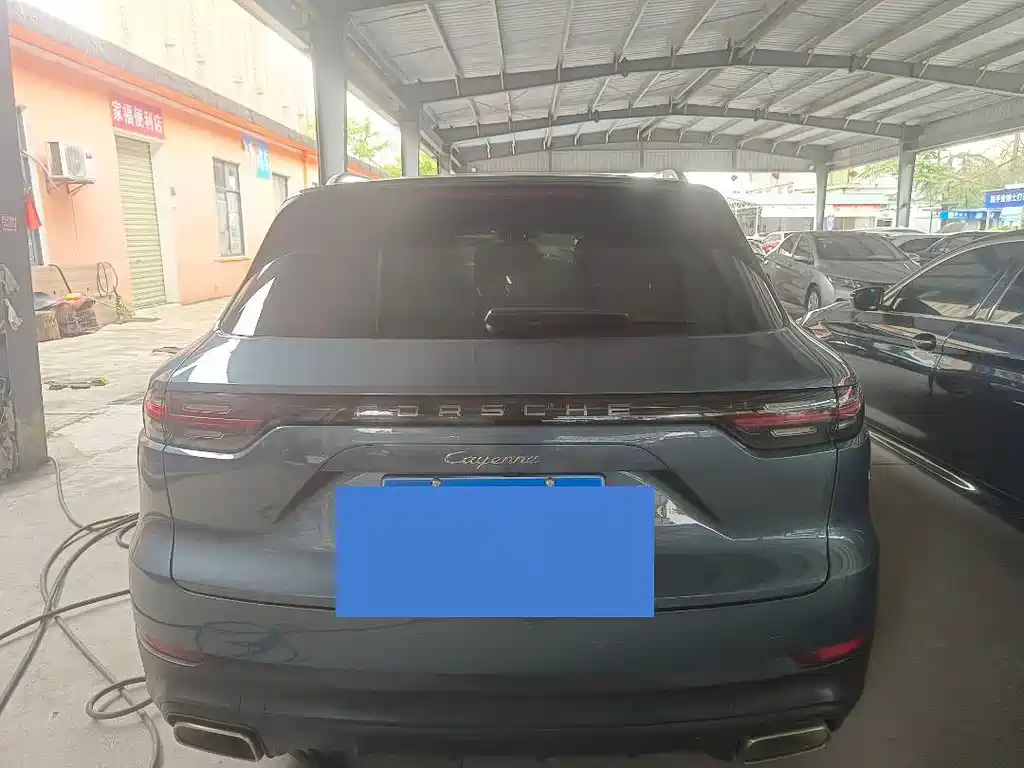 Porsche Cayenne 2018 — фото 13
