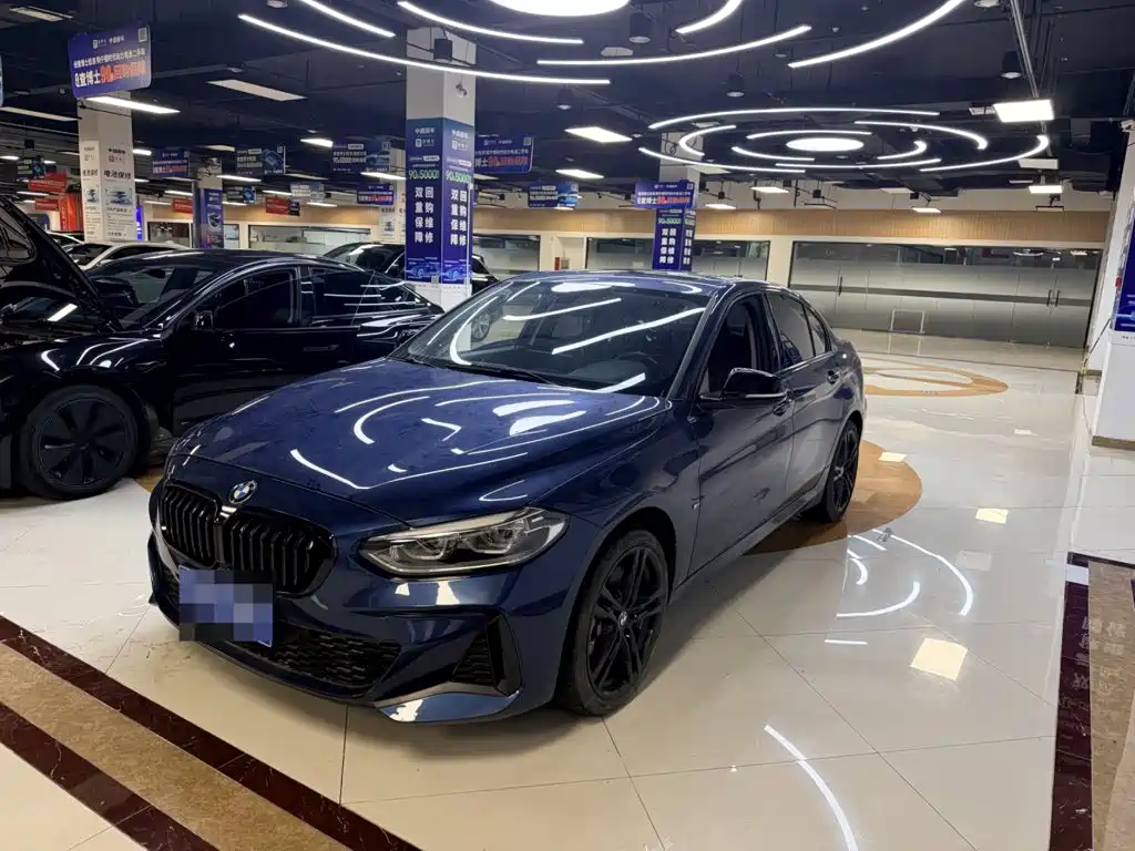 BMW 1 Series 2021 — фото 1