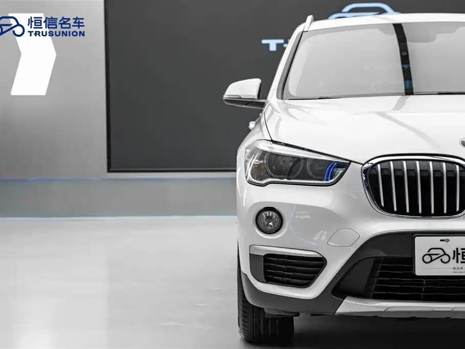 BMW X1 2019 — фото 8