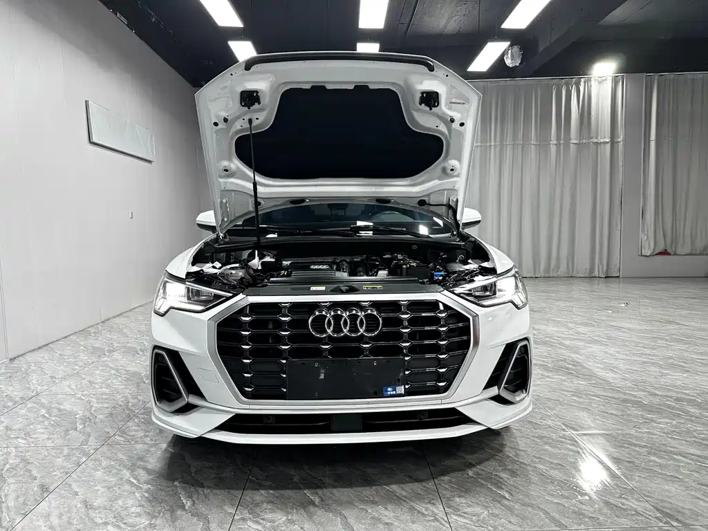 Audi Q3 2023 — фото 9