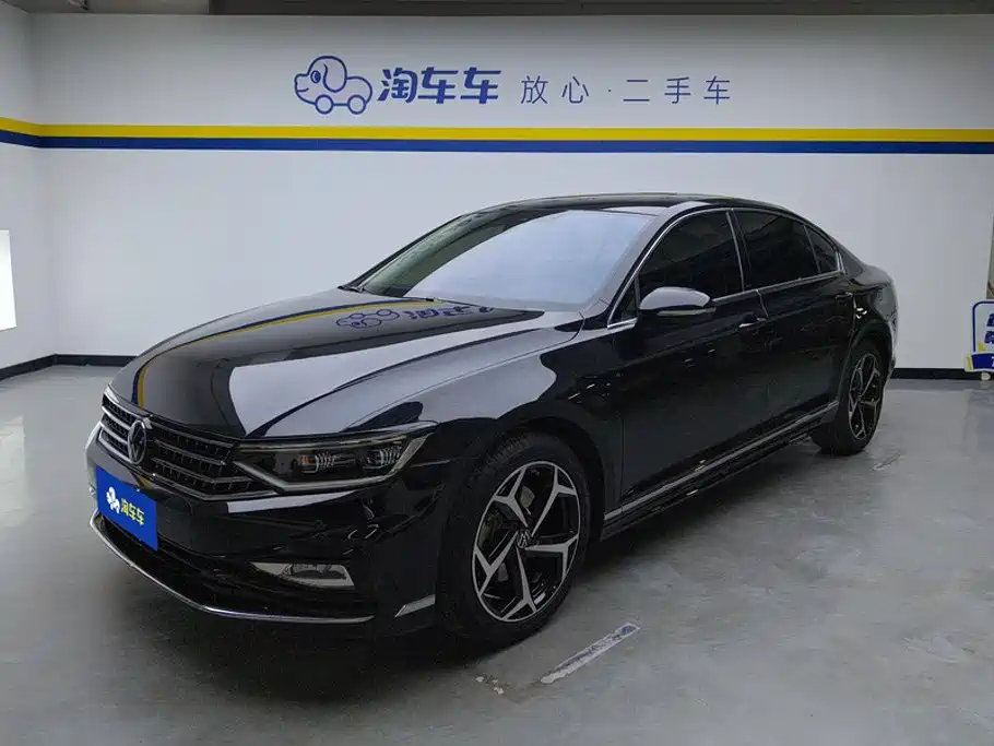 Volkswagen Magotan 2025