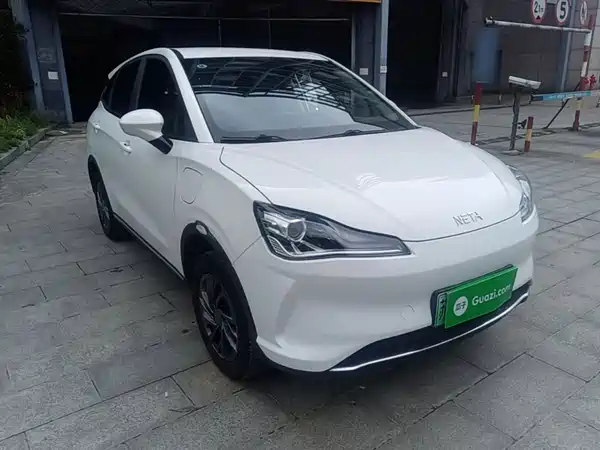 Neta V 2022