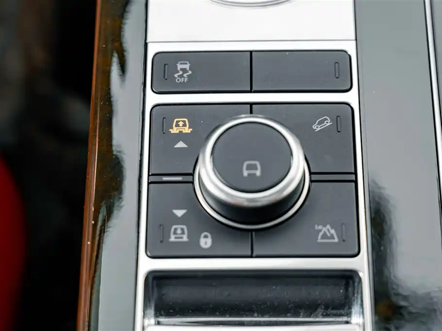 Land Rover Range Rover 2021 — фото 15