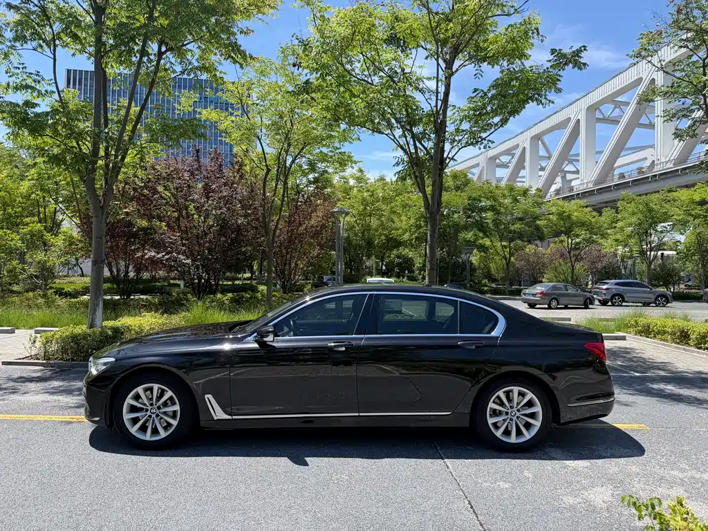 BMW 7 Series 2016 — фото 4