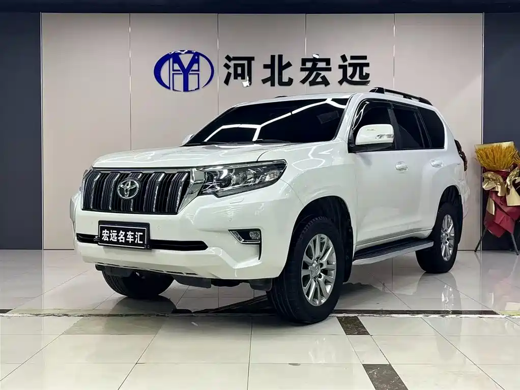 Toyota Prado 2018 — фото 1