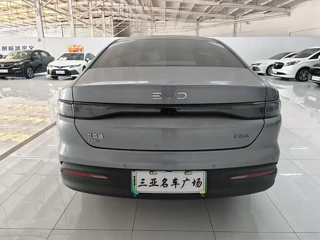 BYD Seal 05 DM-i 2025 — фото 5