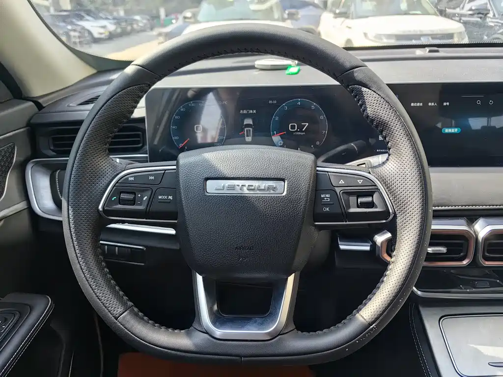 Jetour X70 PLUS 2021 — фото 10