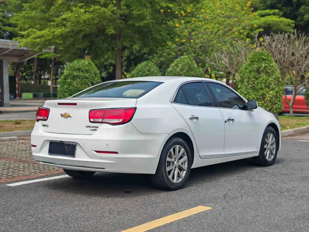 Chevrolet Malibu 2017 — фото 27