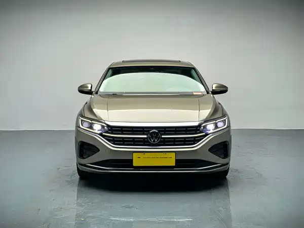 Volkswagen Passat 2022