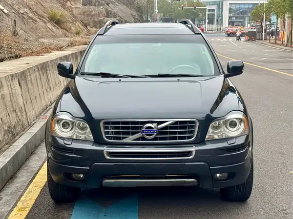 Volvo XC90 2011