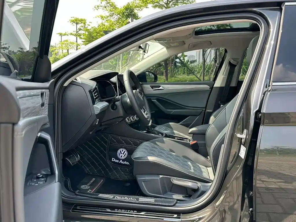 Volkswagen Sagitar 2023