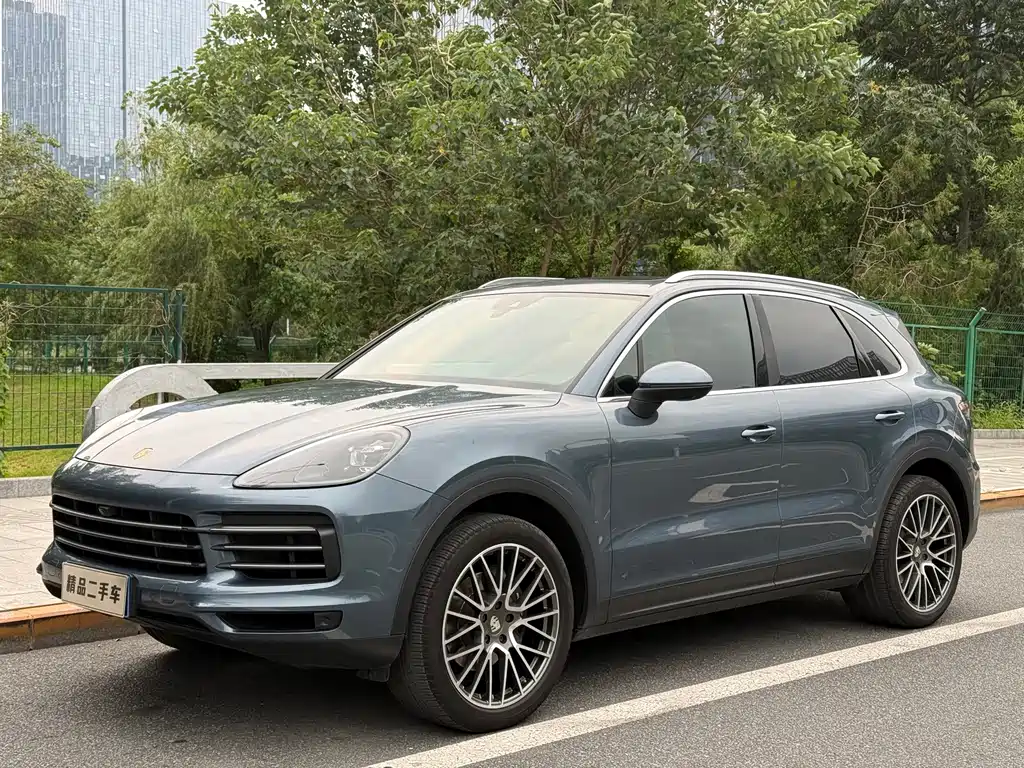 Porsche Cayenne 2018 — фото 1