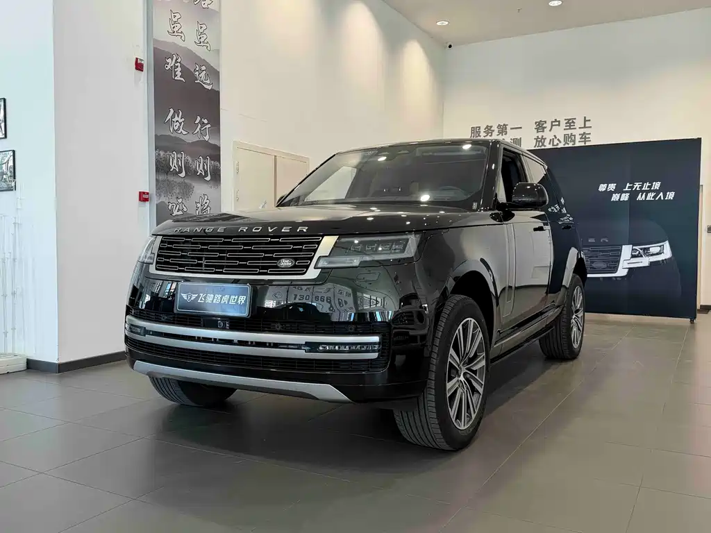 Land Rover Range Rover 2023 — фото 1