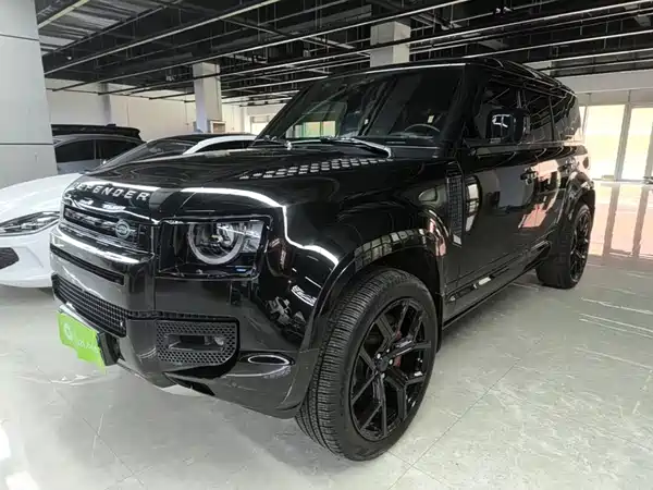 Land Rover Defender 2022