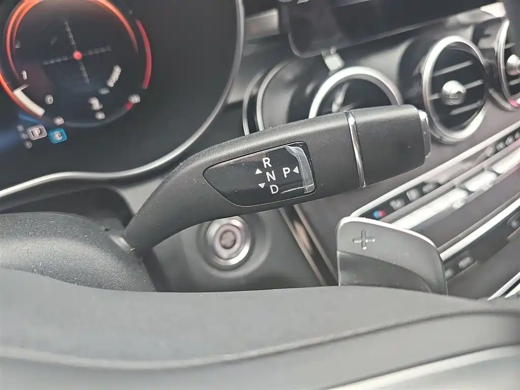 Mercedes-Benz C-Class 2020 — фото 10