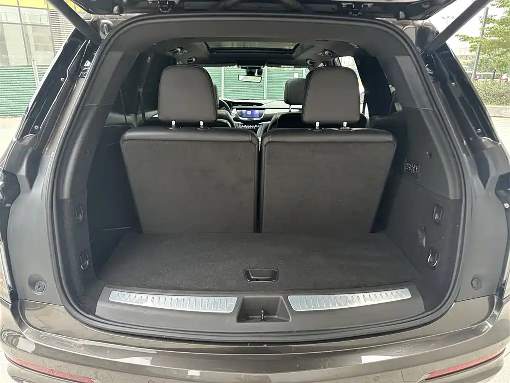 Cadillac XT6 2023 — фото 19