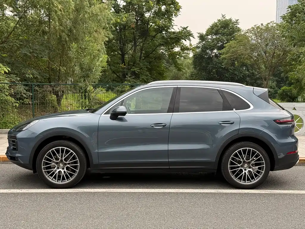 Porsche Cayenne 2018 — фото 2