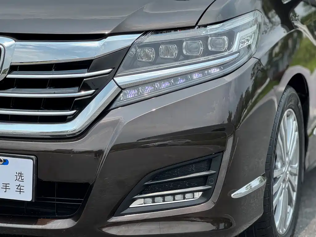 Honda Elysion 2017 — фото 17