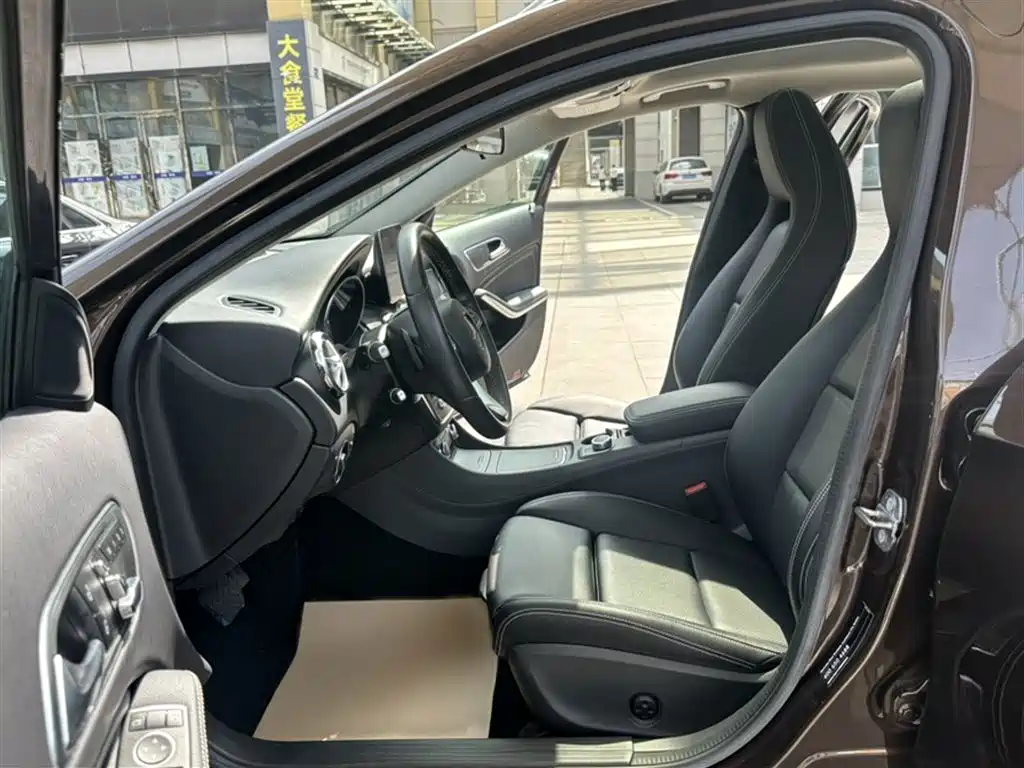 Mercedes-Benz GLA 2018 — фото 7
