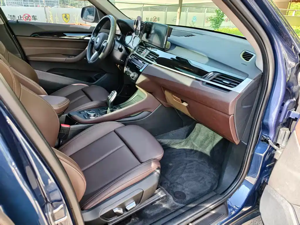 BMW X1 2022 — фото 14