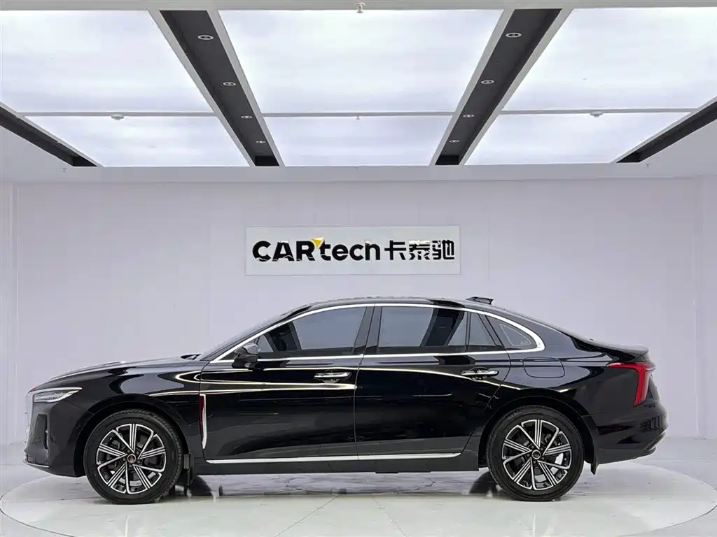 Hongqi H5 PHEV 2025 — фото 2