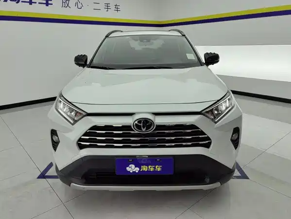 Toyota RAV4 2021