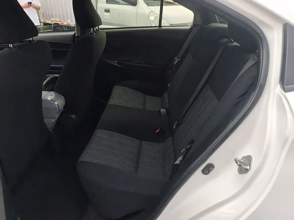 Toyota Vios 2015 — фото 13
