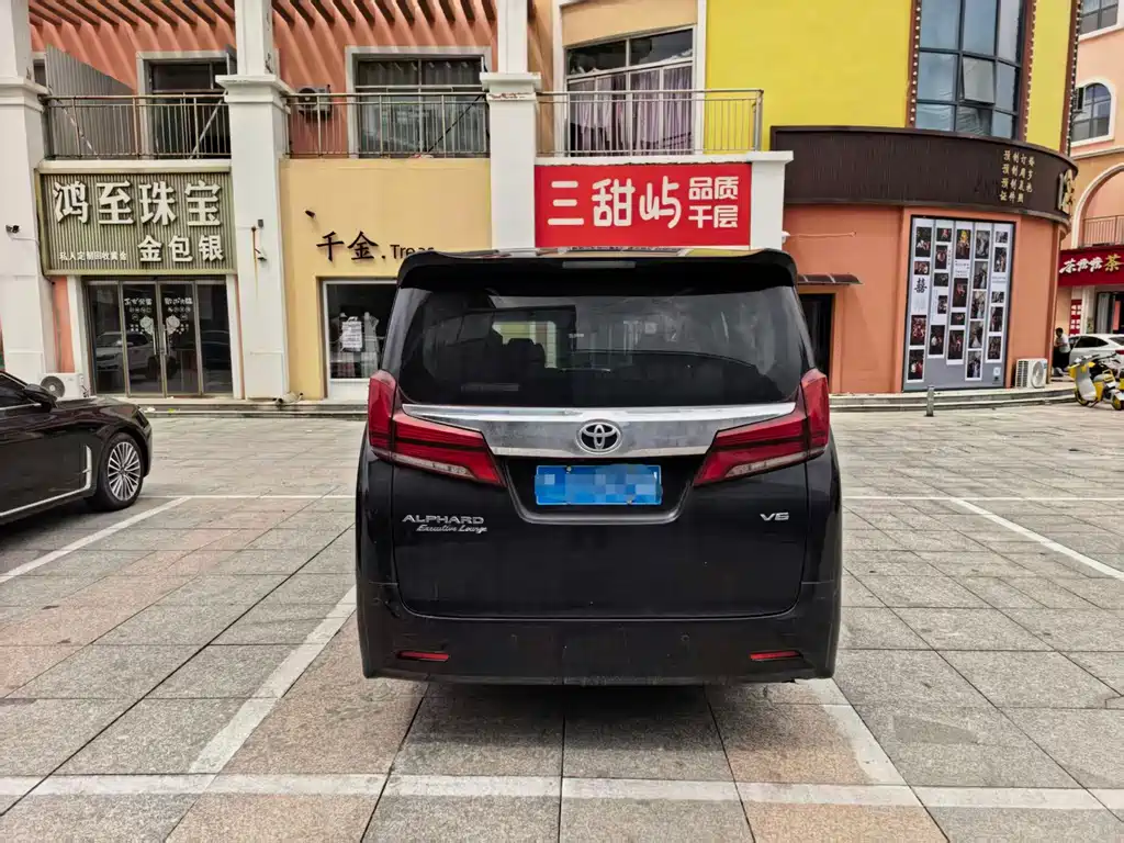 Toyota Alphard 2015 — фото 4