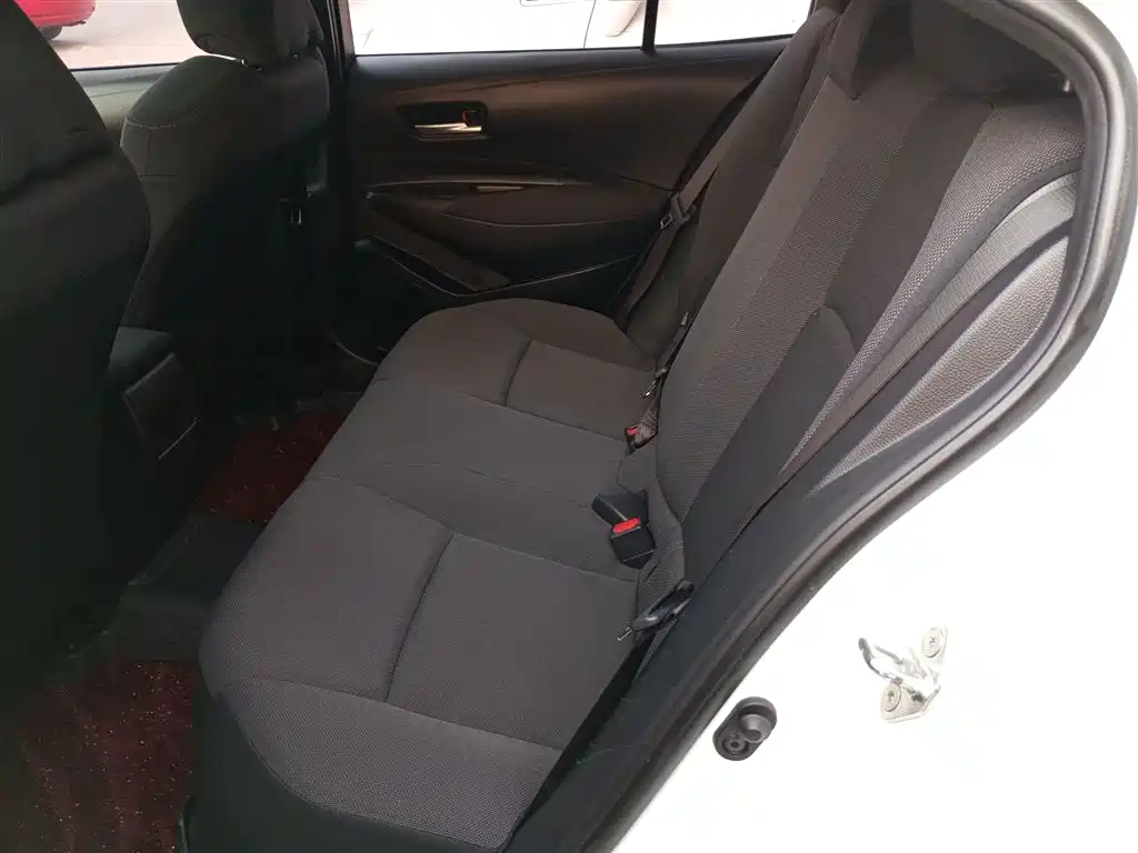 Toyota Corolla 2019 — фото 13