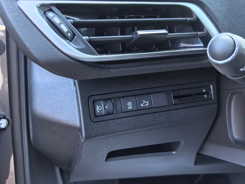 Peugeot 5008 2026 — фото 15