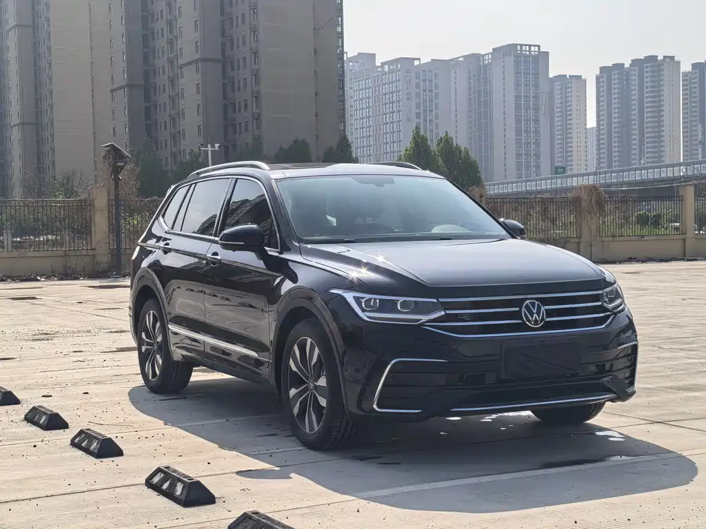 Volkswagen Tiguan L 2025