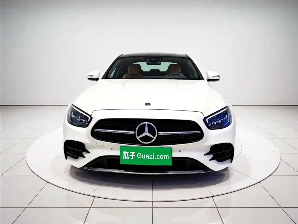 Mercedes-Benz E-Class 2022