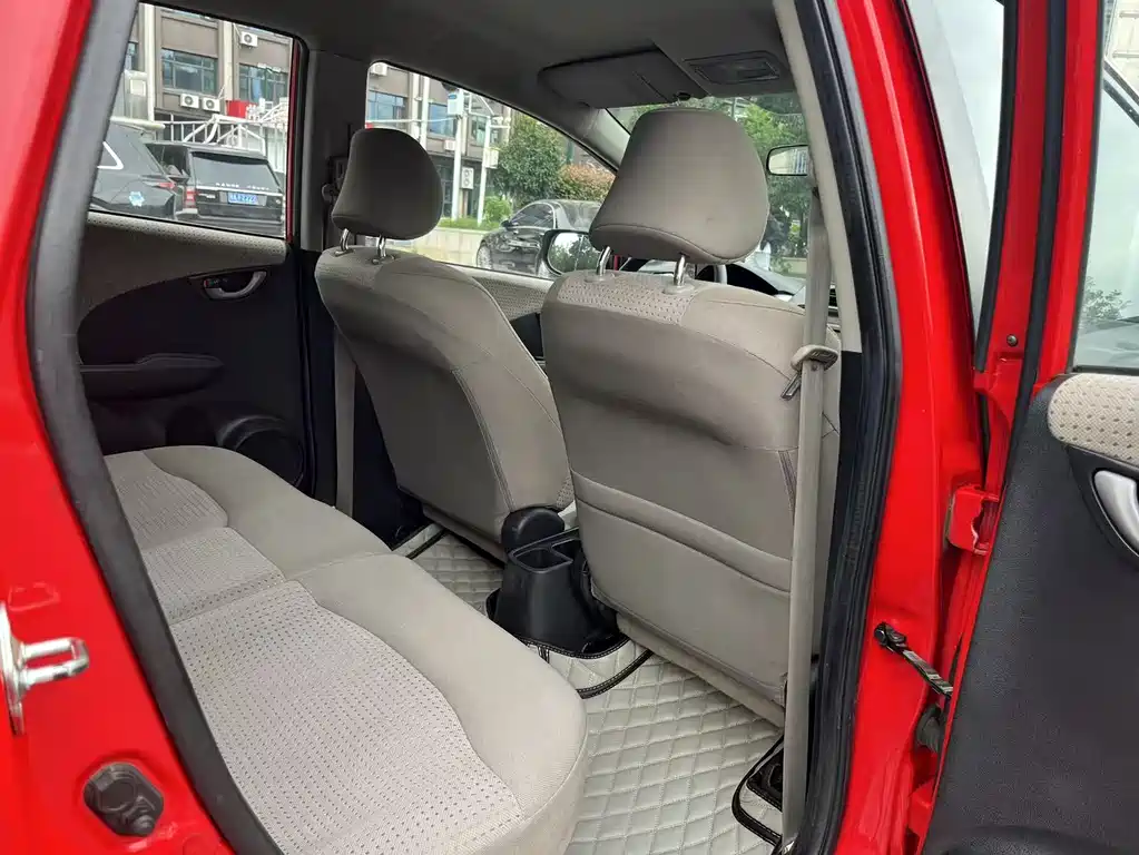 Honda Fit 2010 — фото 18