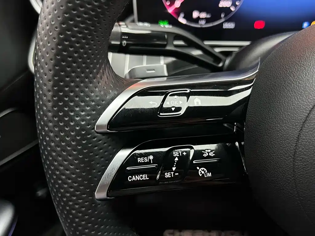 Mercedes-Benz C-Class 2023 — фото 19